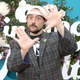 Image for article titled Kevin Smith won't let That Tweet die